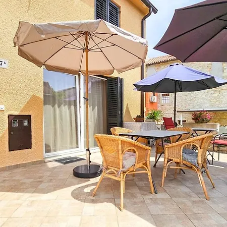 Margarita 2 Novigrad Istria